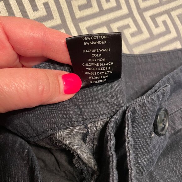 Ann Taylor Signature Capri Pants Petite 12P Charcoal Gray Side Pockets - Picture 6 of 9